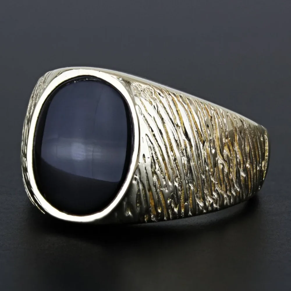 Vintage 14K Yellow Gold Oval Onyx Ripple Textured Anniversary Cocktail Ring - Picture 2 of 7